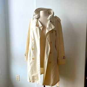 Burberry white trench coat